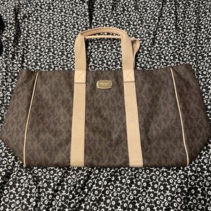 Michael kors extra large tote